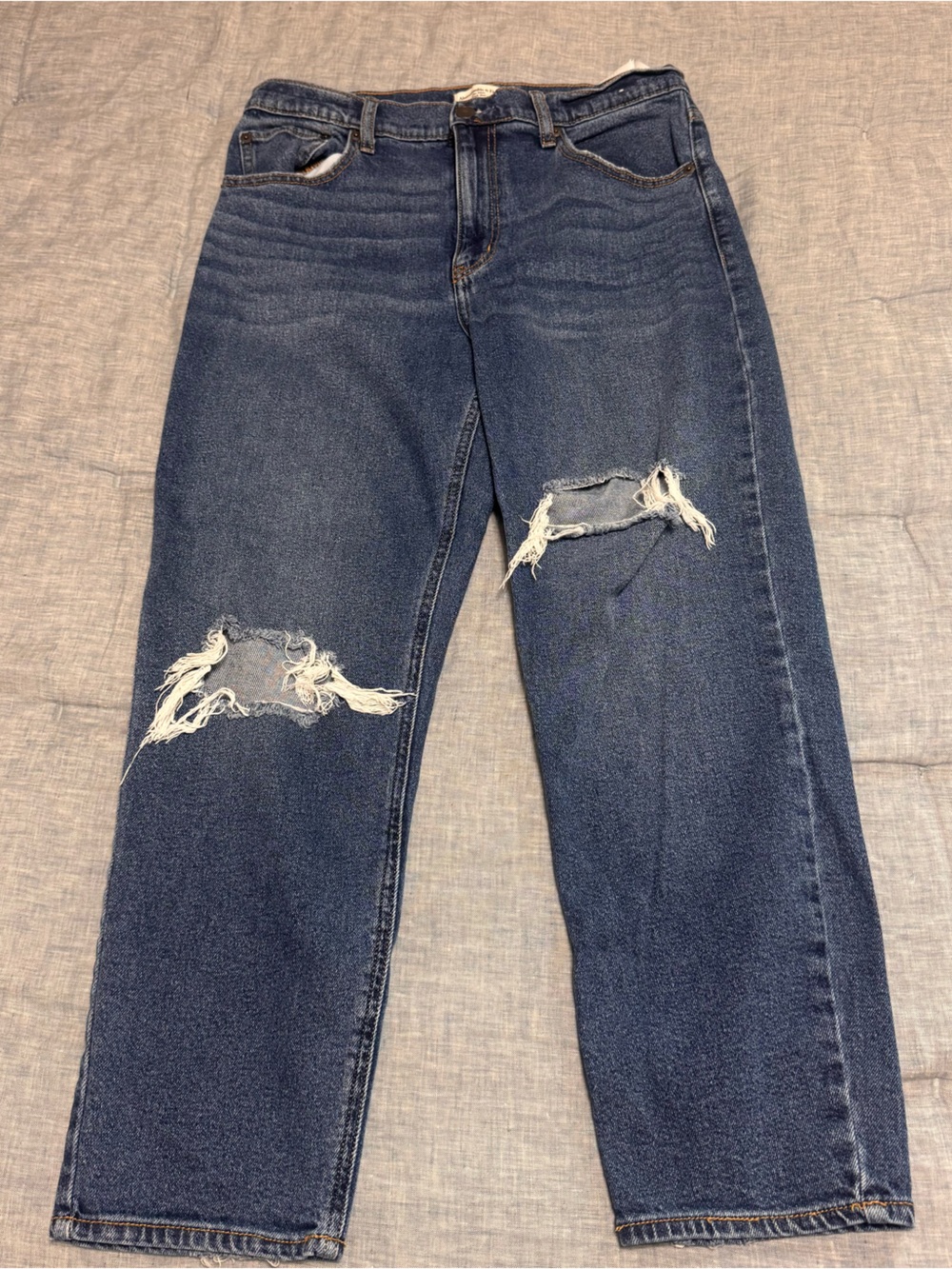 Abercrombie The Mom High Rise Jeans
